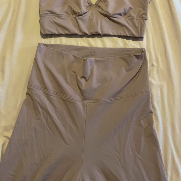 Norba “Essential Legging” in Sand (premium activewear) - Picture 6 of 6